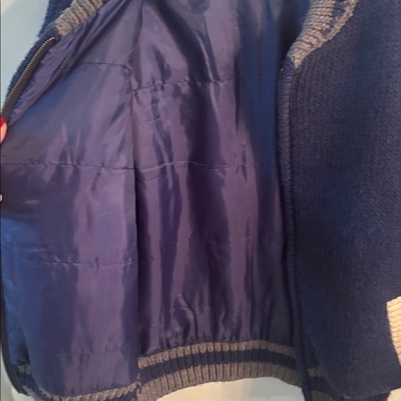 Steve Madden Sweater - Picture 4 of 7